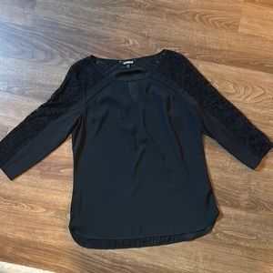 Express 3/4 sleeve top